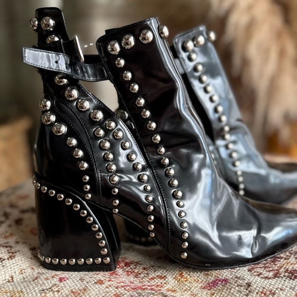 Studded Black Ankle Boots patent Jeffrey Campbell stylish booties - Picture 4 of 9